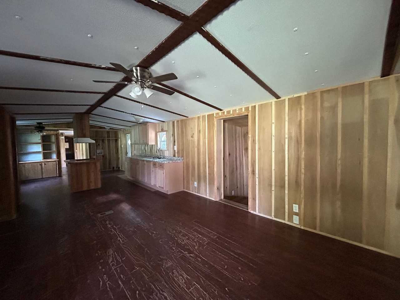 3236 Swaim Rd - Photo 3 of 14