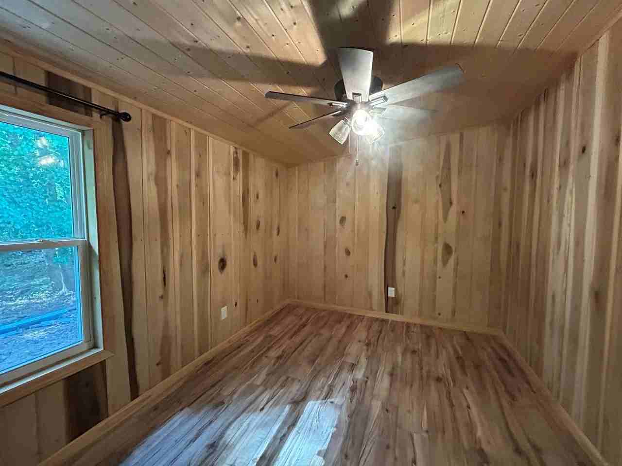 3236 Swaim Rd - Photo 4 of 14