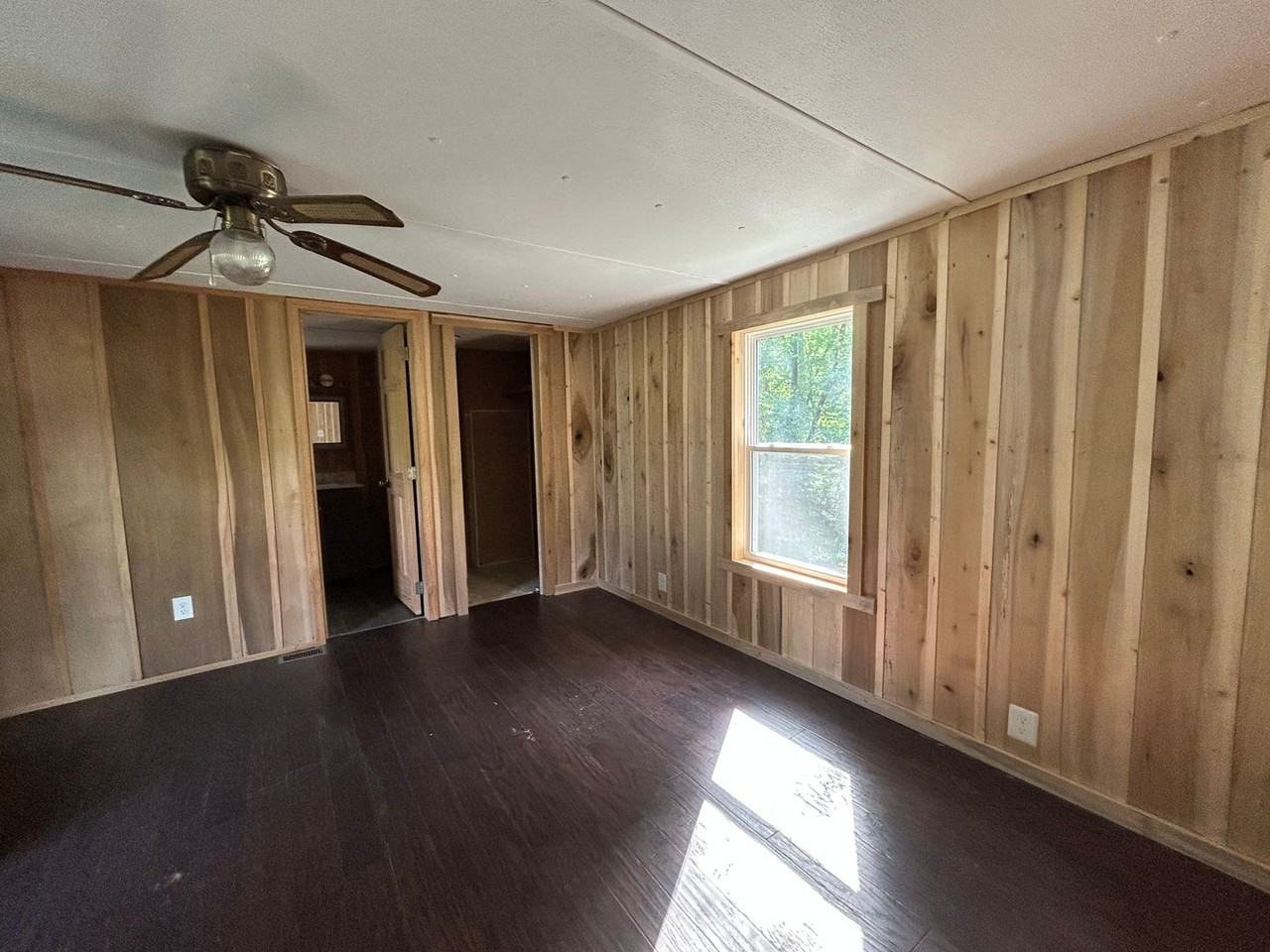 3236 Swaim Rd - Photo 5 of 14