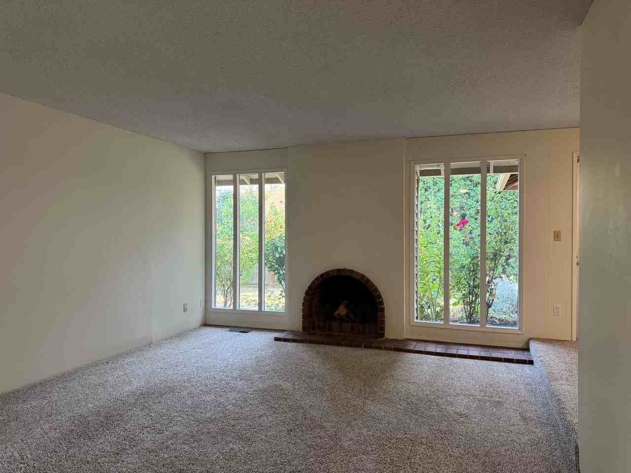1440 Nw Meadowgreen Pl - Photo 2 of 29