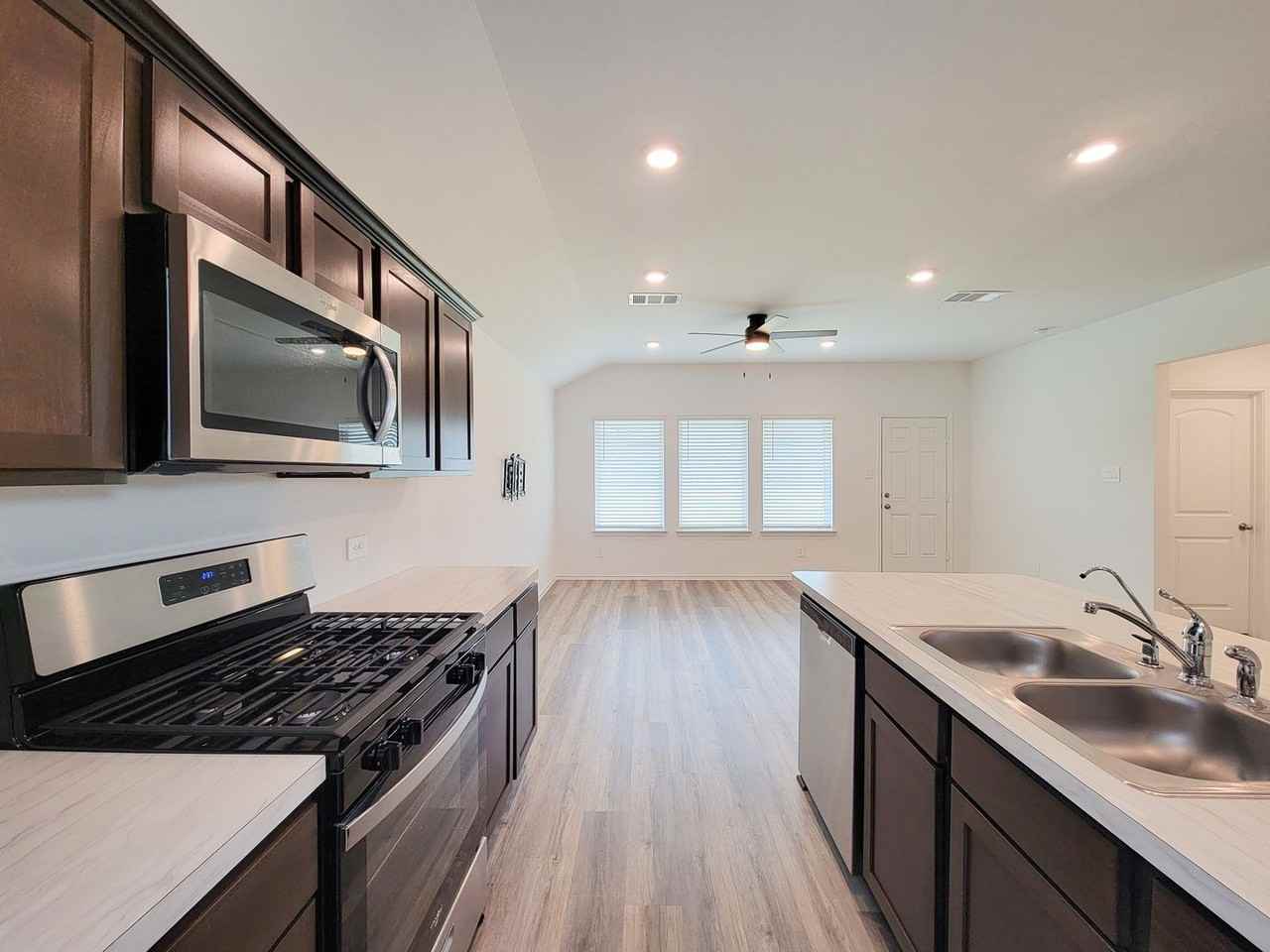23651 Silver Concord Dr - Photo 7 of 50