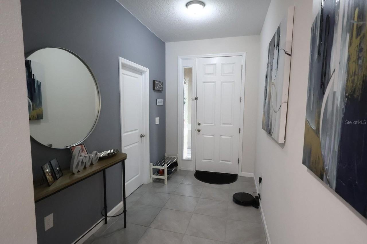301 Golden Sands Cir - Photo 2 of 14