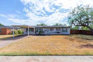 featured image of 633 S La Salle Dr