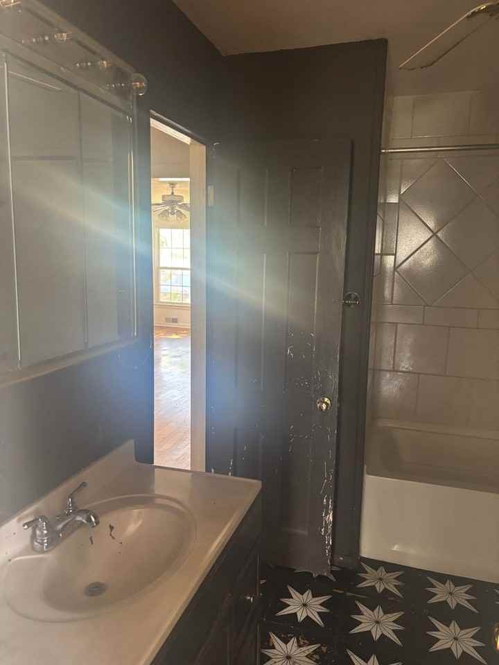 1841 Belmont Blvd - Photo 5 of 14