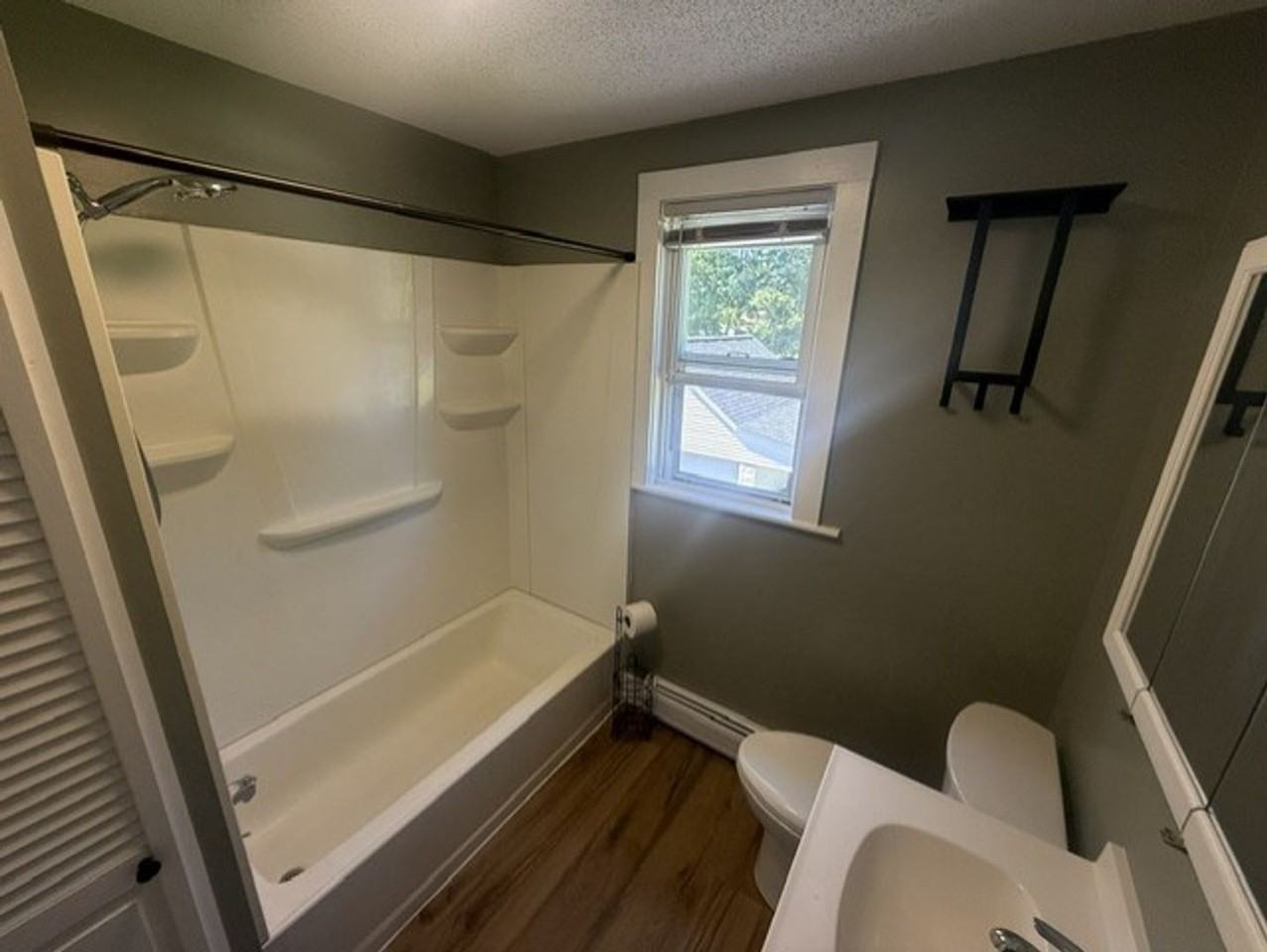 280 Hillside Ave - Photo 5 of 13