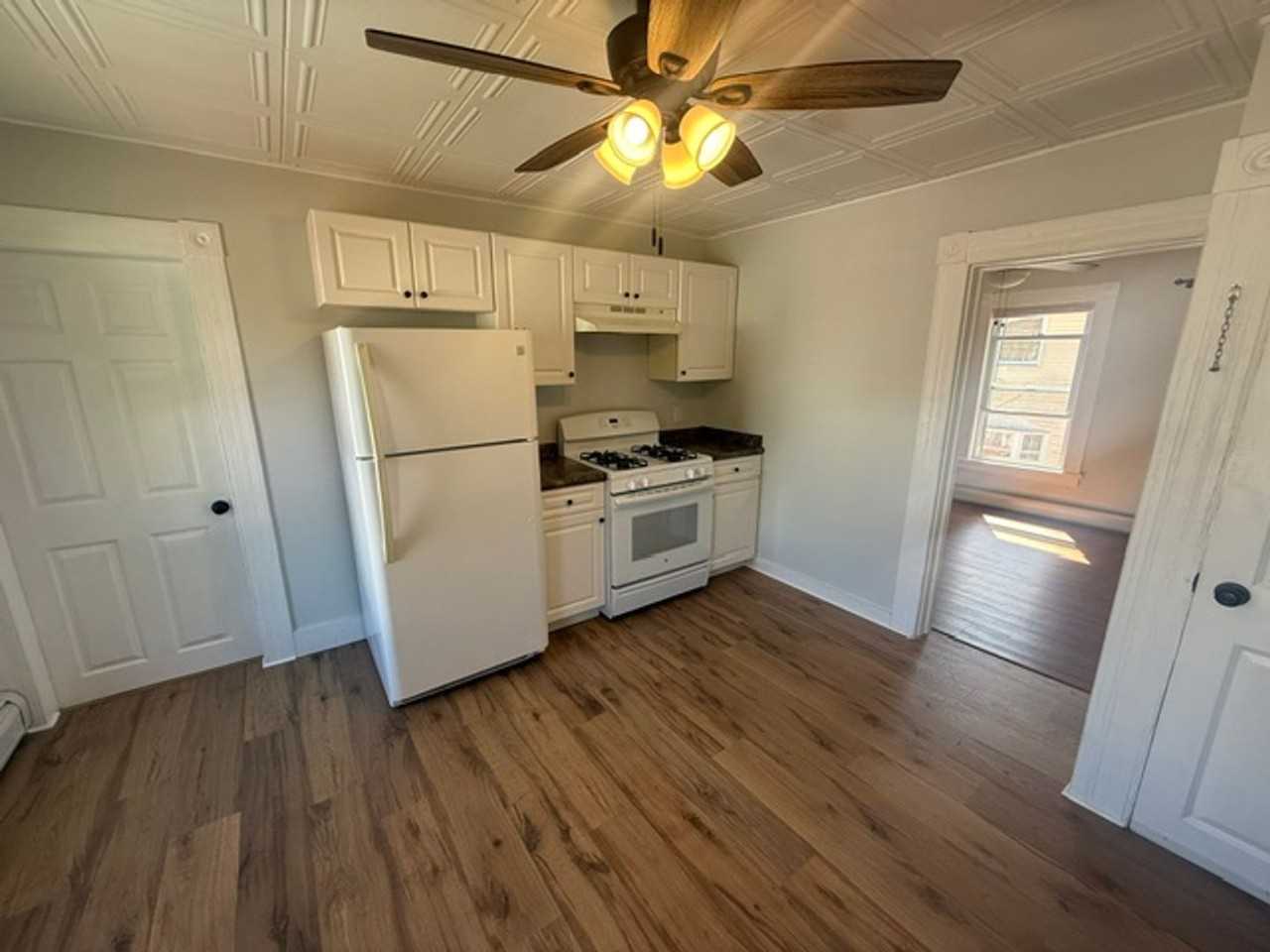 280 Hillside Ave - Photo 6 of 13