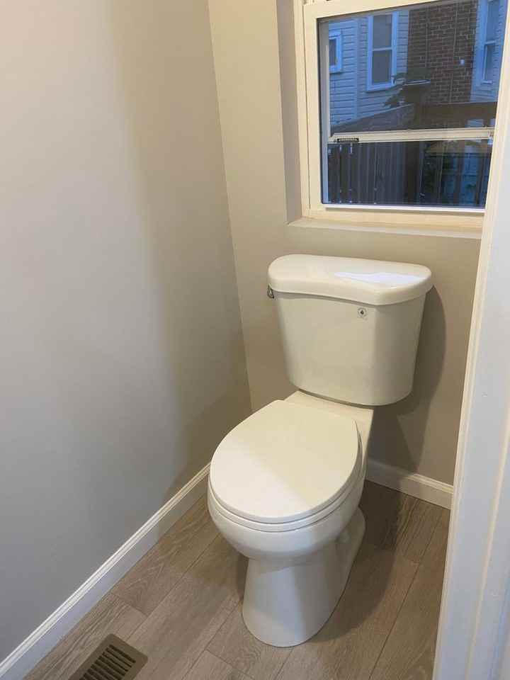 918 E Price St - Photo 6 of 25