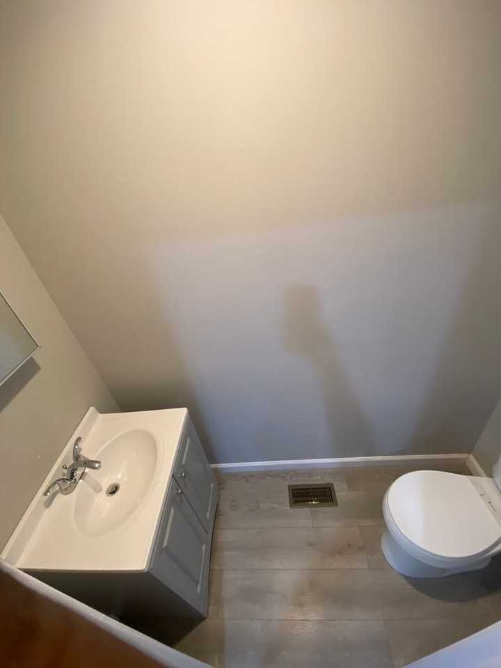 918 E Price St - Photo 7 of 25