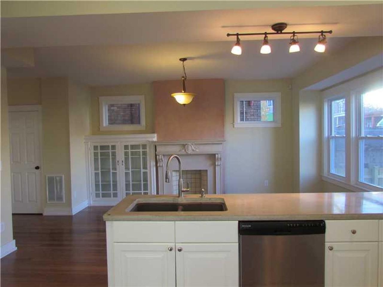 5525 Margaretta St - Photo 6 of 24