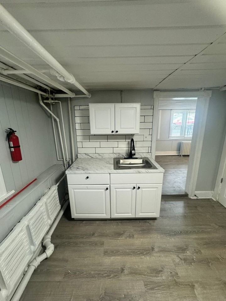 36 S Elberon Ave - Photo 4 of 10