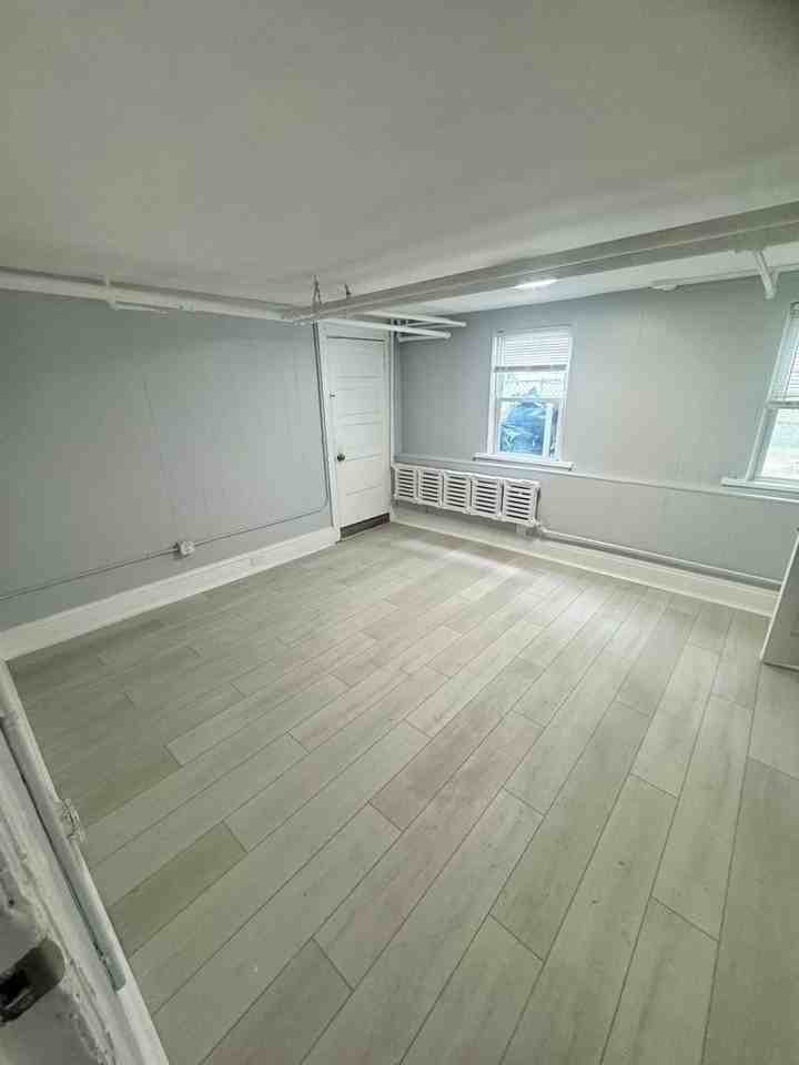 36 S Elberon Ave - Photo 5 of 10