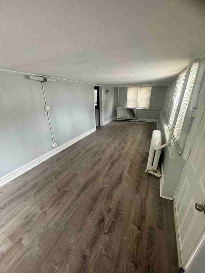 36 S Elberon Ave - Photo 7 of 10
