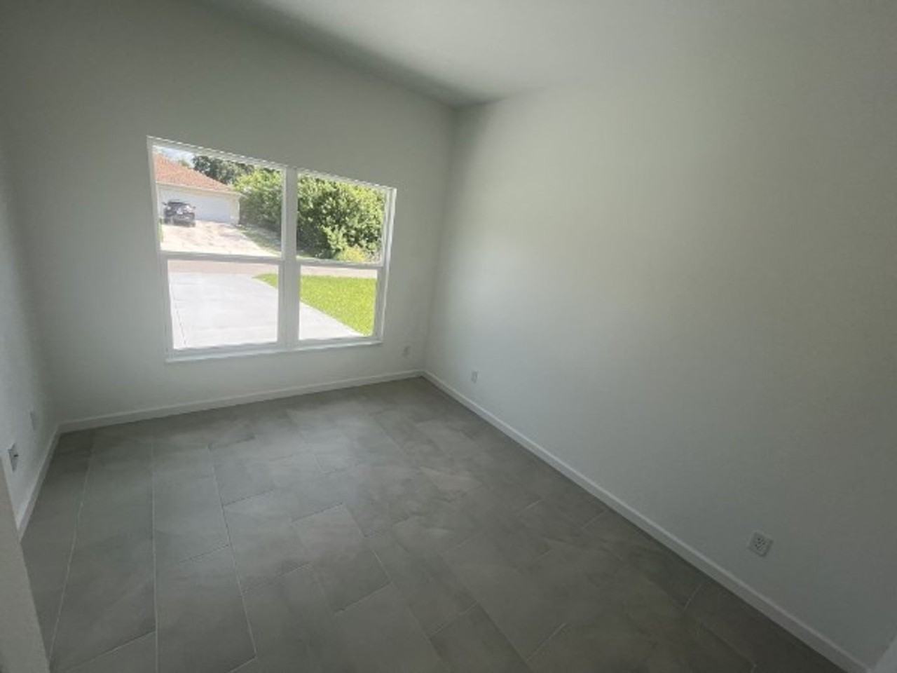 706 Azure Ave - Photo 7 of 10