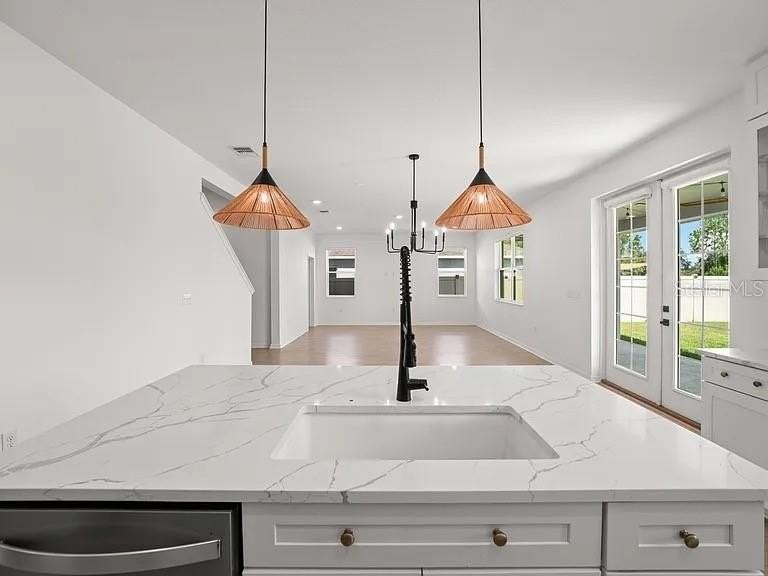 5005 Golden River Ln - Photo 5 of 30