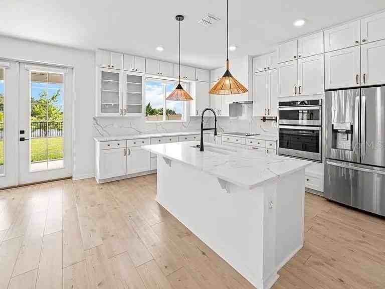 5005 Golden River Ln - Photo 6 of 30