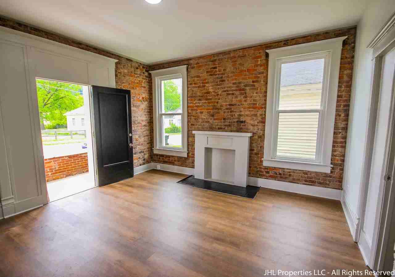 1203 Peachtree St