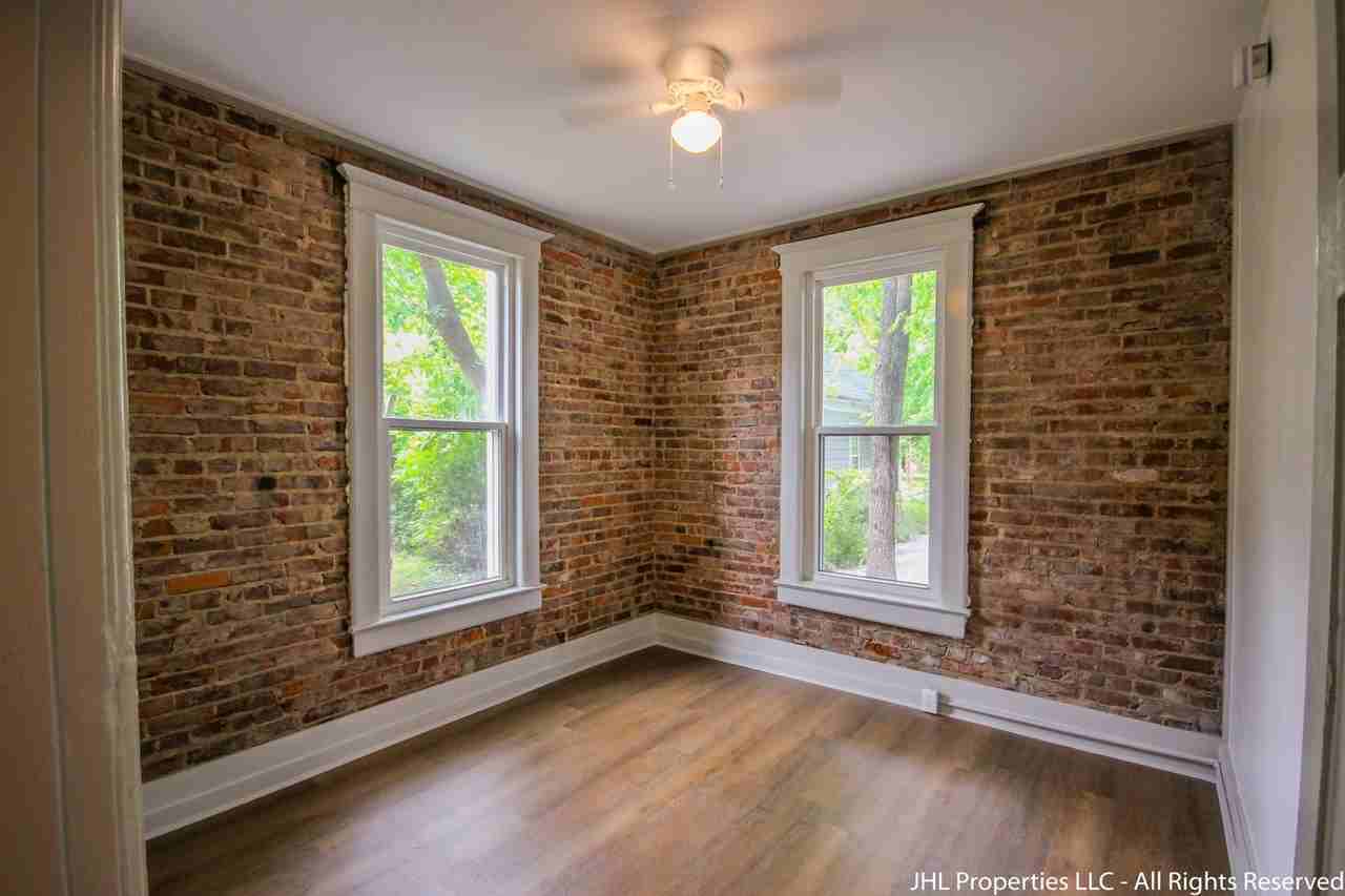 1203 Peachtree St - Photo 5 of 7