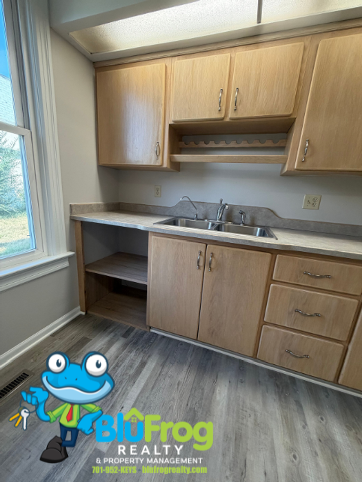 308 5th Ave Se - Photo 7 of 24