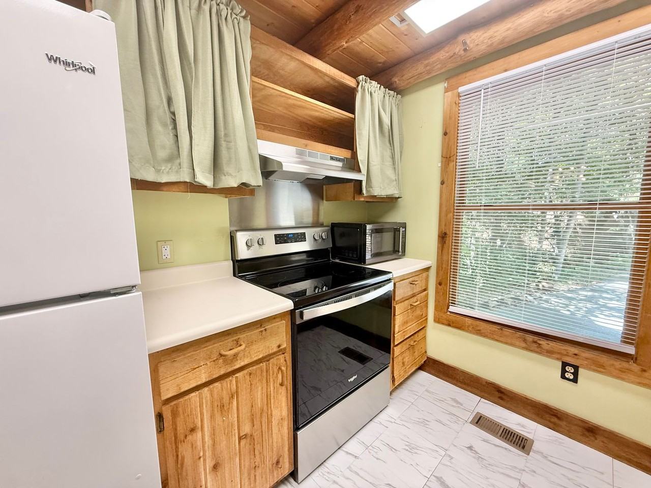 221 Cutter Gap Rd - Photo 6 of 33