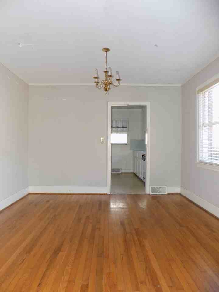 2818 Monroe St - Photo 6 of 16