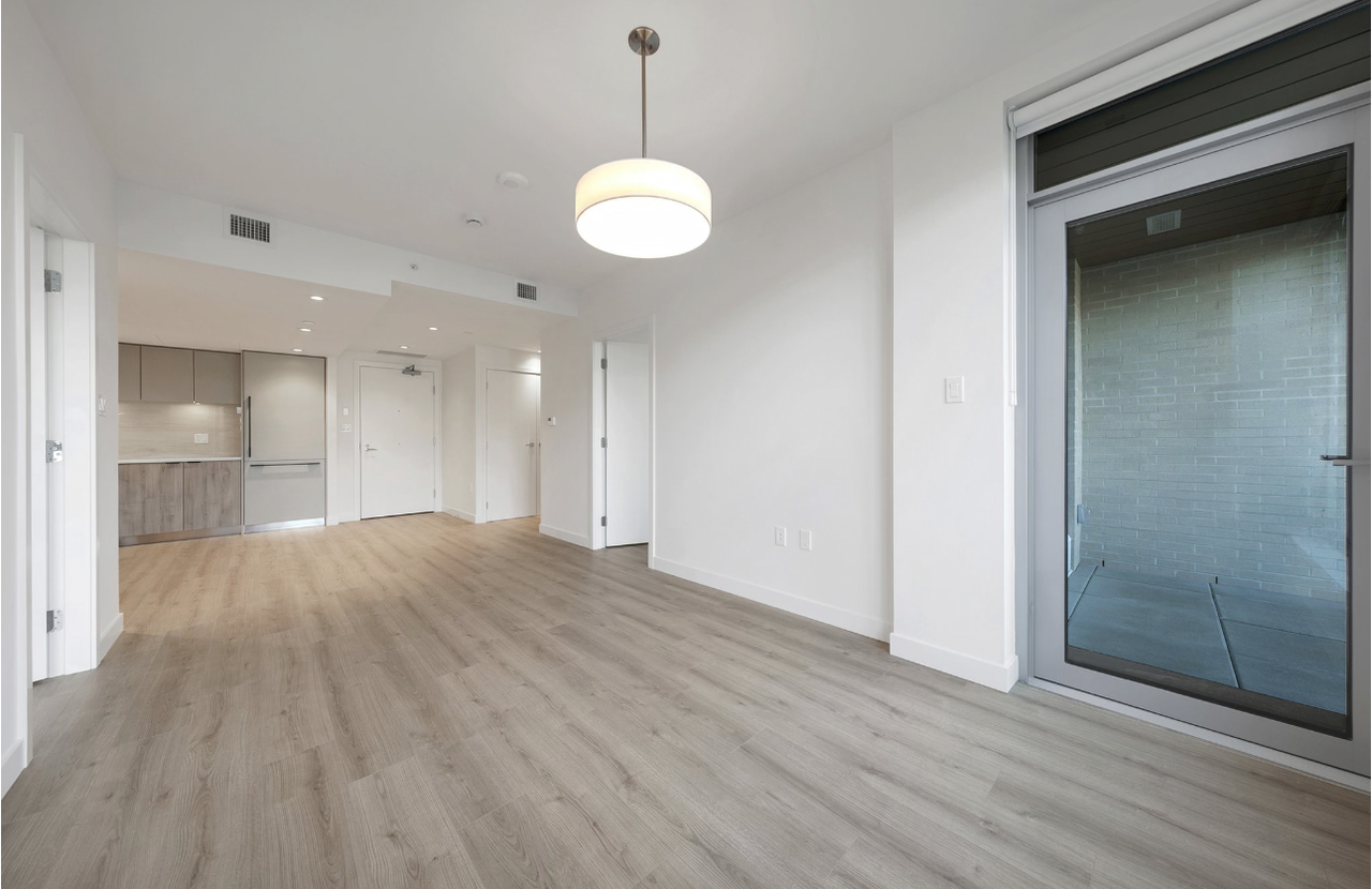 755 Harbourside Drive #307 - Photo 3 of 14