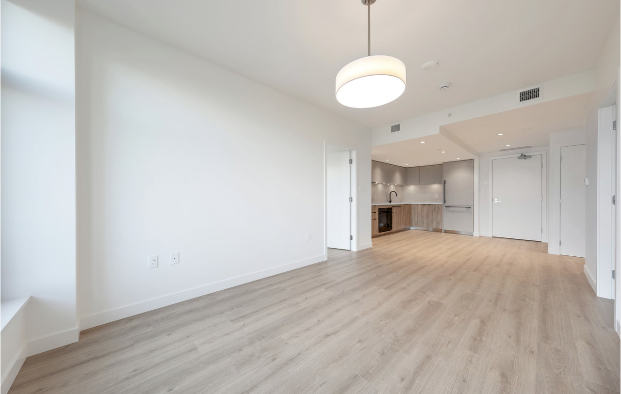 755 Harbourside Drive #307 - Photo 5 of 14