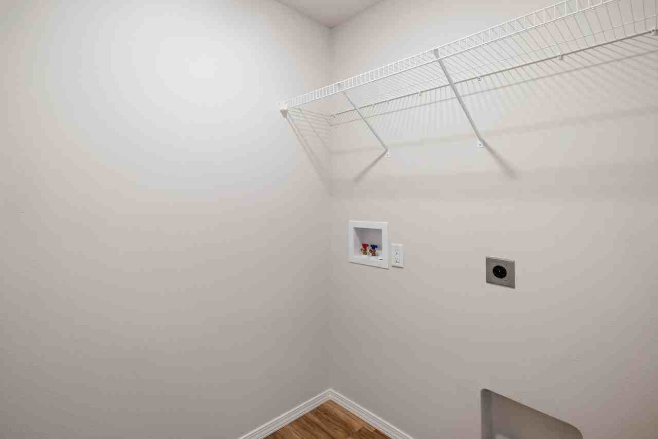 770 W Cherokee Way - Photo 3 of 30