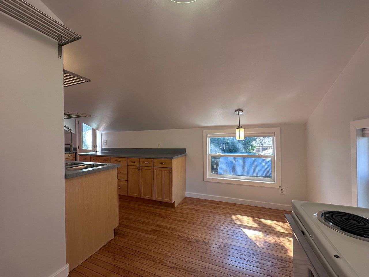 4238 2nd Ave #C - Photo 3 of 18