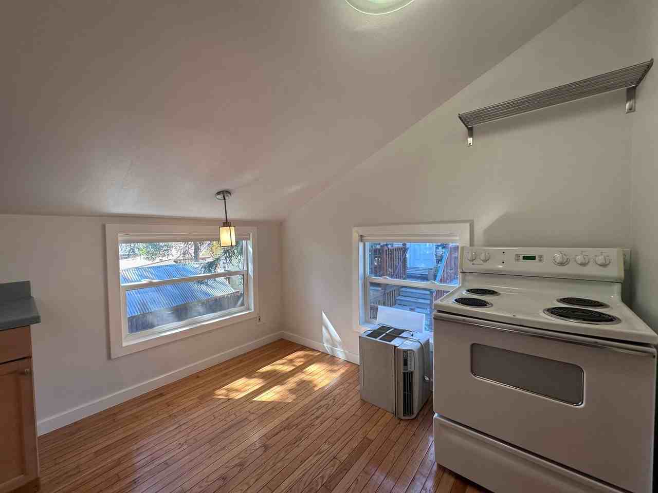 4238 2nd Ave #C - Photo 5 of 18