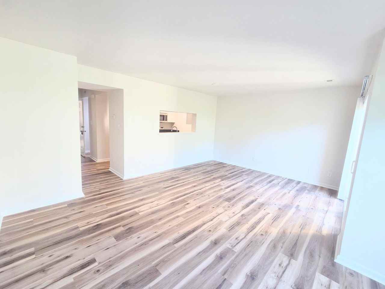 3833 Staffordshire Ln - Photo 3 of 20