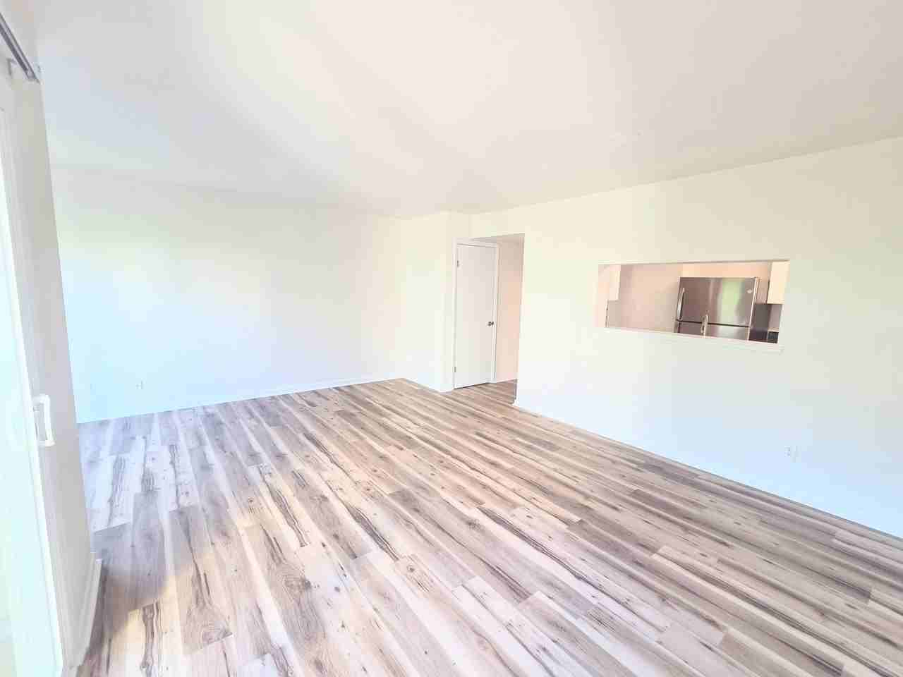 3833 Staffordshire Ln - Photo 4 of 20