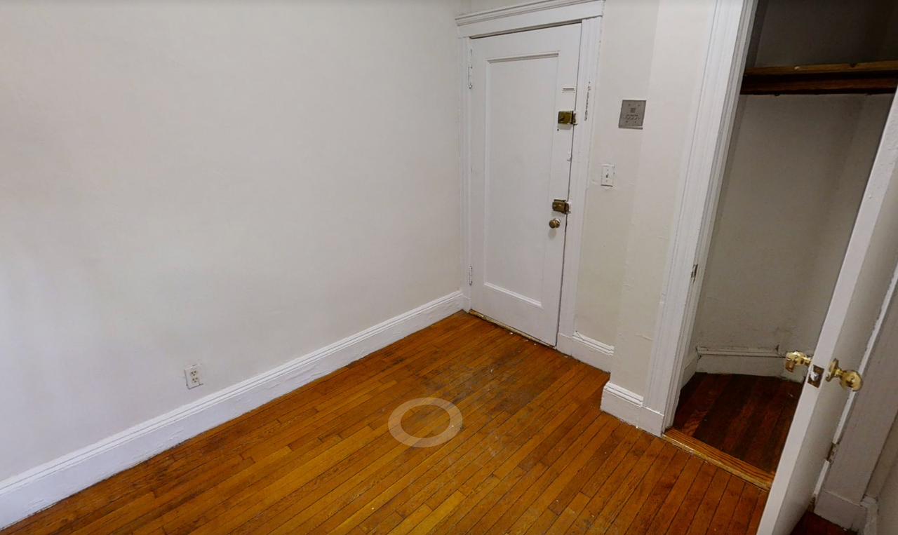 114 Washington St - Photo 5 of 6