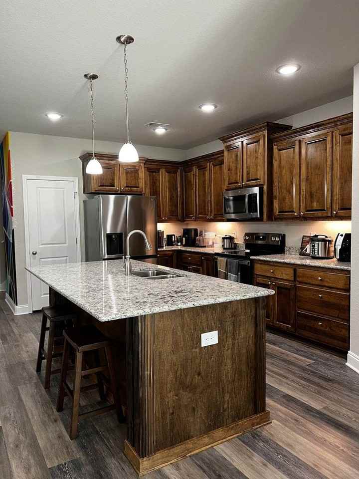 5388 Parkside Dr 1st Fl - Photo 3 of 10