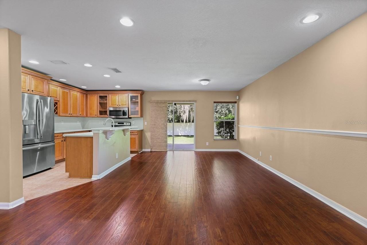 2916 Royal Tuscan Ln - Photo 5 of 31