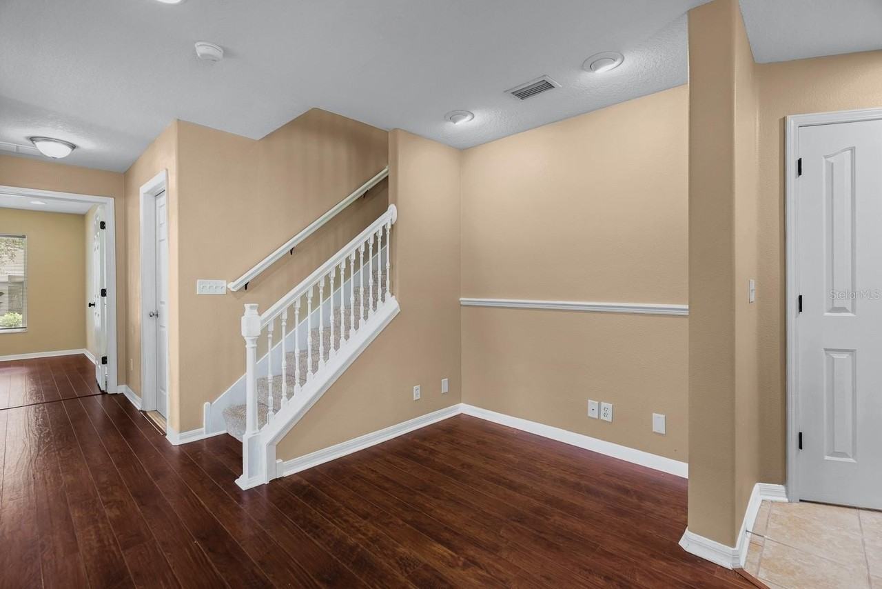 2916 Royal Tuscan Ln - Photo 6 of 31