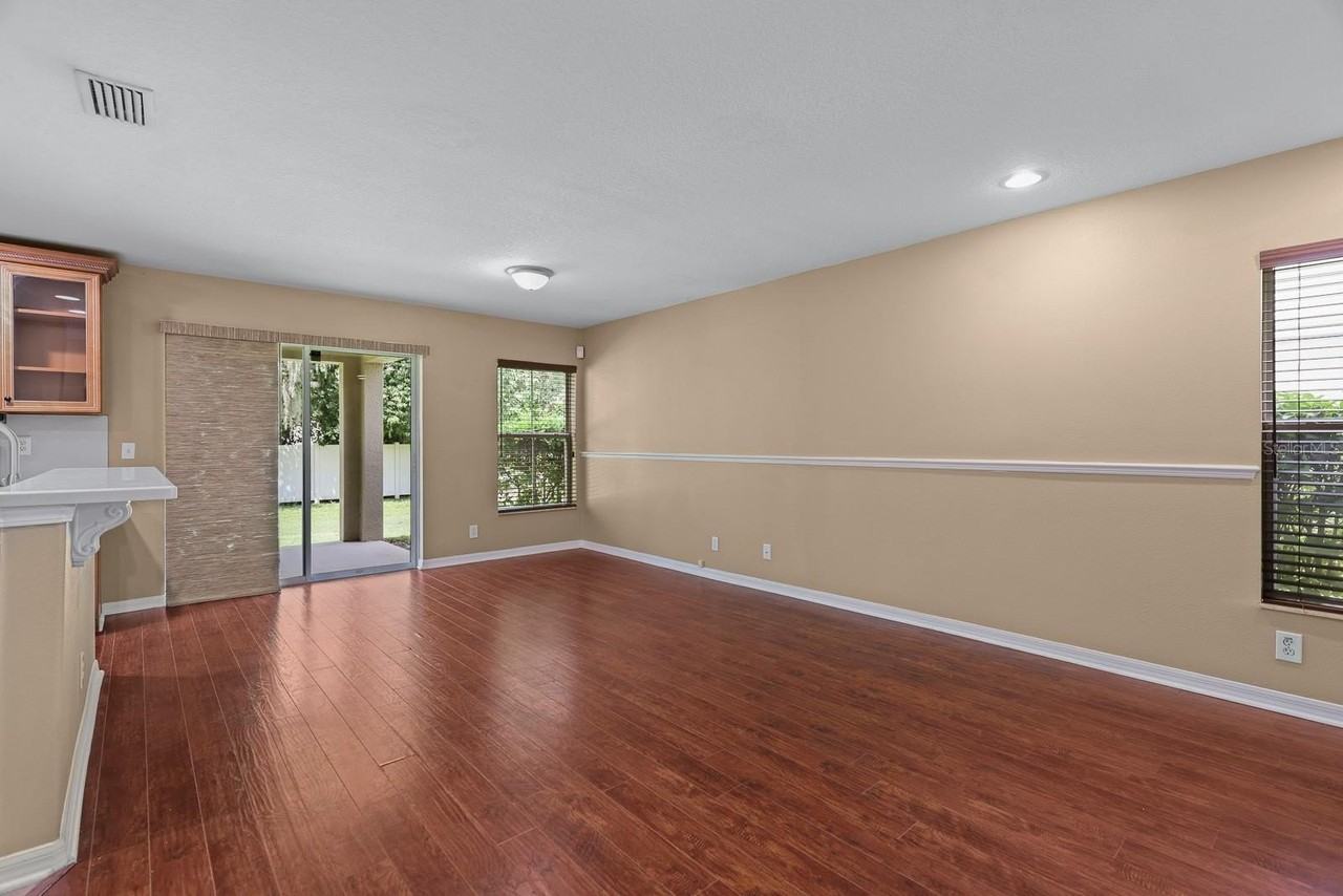 2916 Royal Tuscan Ln - Photo 7 of 31
