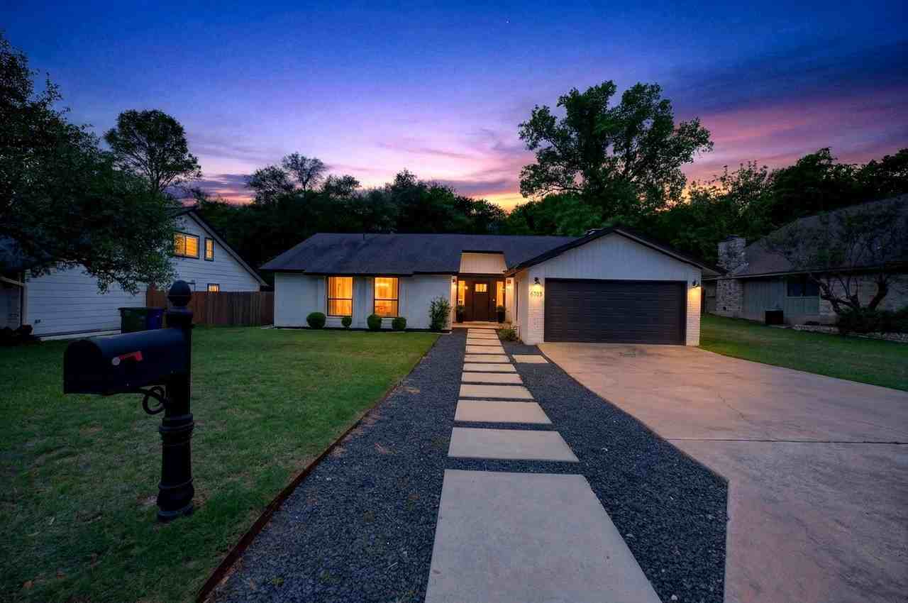 6703 Danwood Dr - Photo 4 of 40