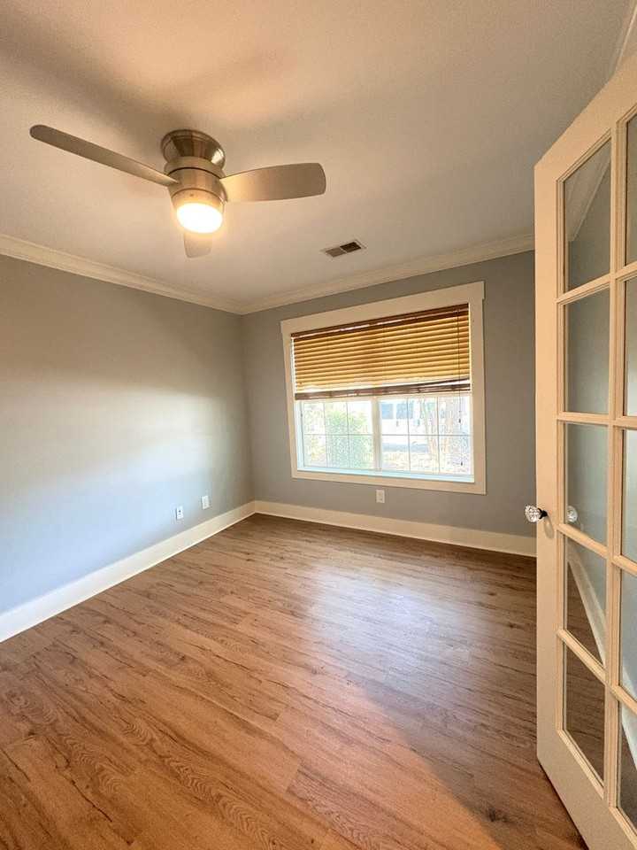 213 Station Mill Blvd - Photo 4 of 23
