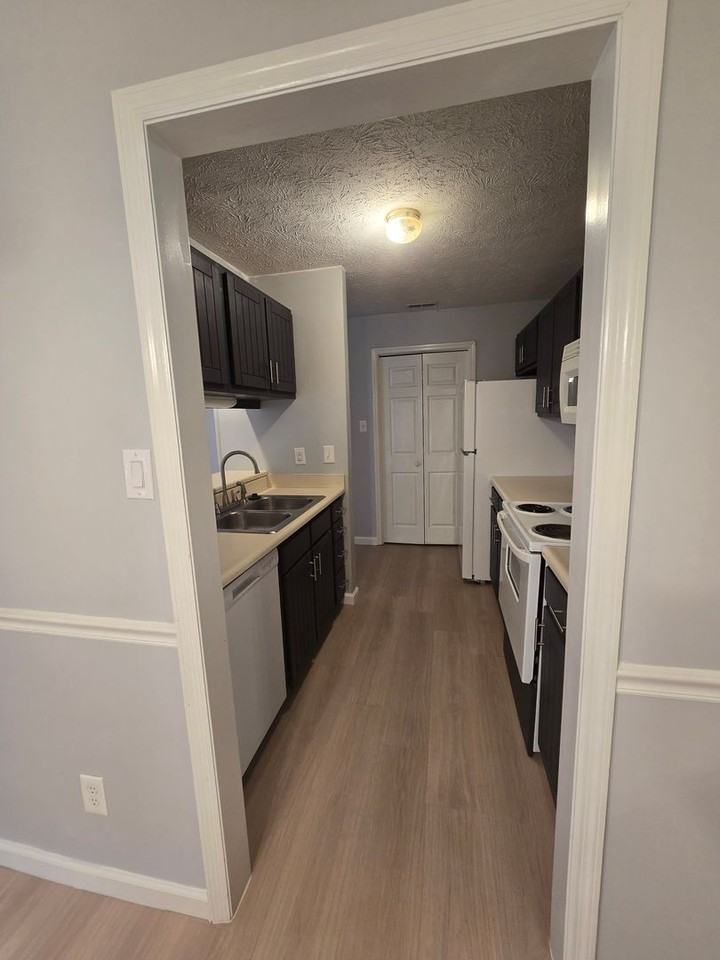 2700 Preston Woods Ln - Photo 3 of 22