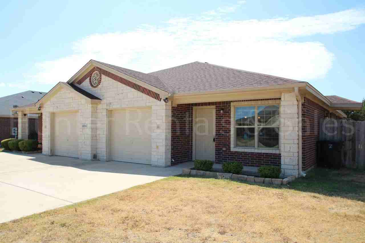 4606B Cambridge Dr - Photo 2 of 25