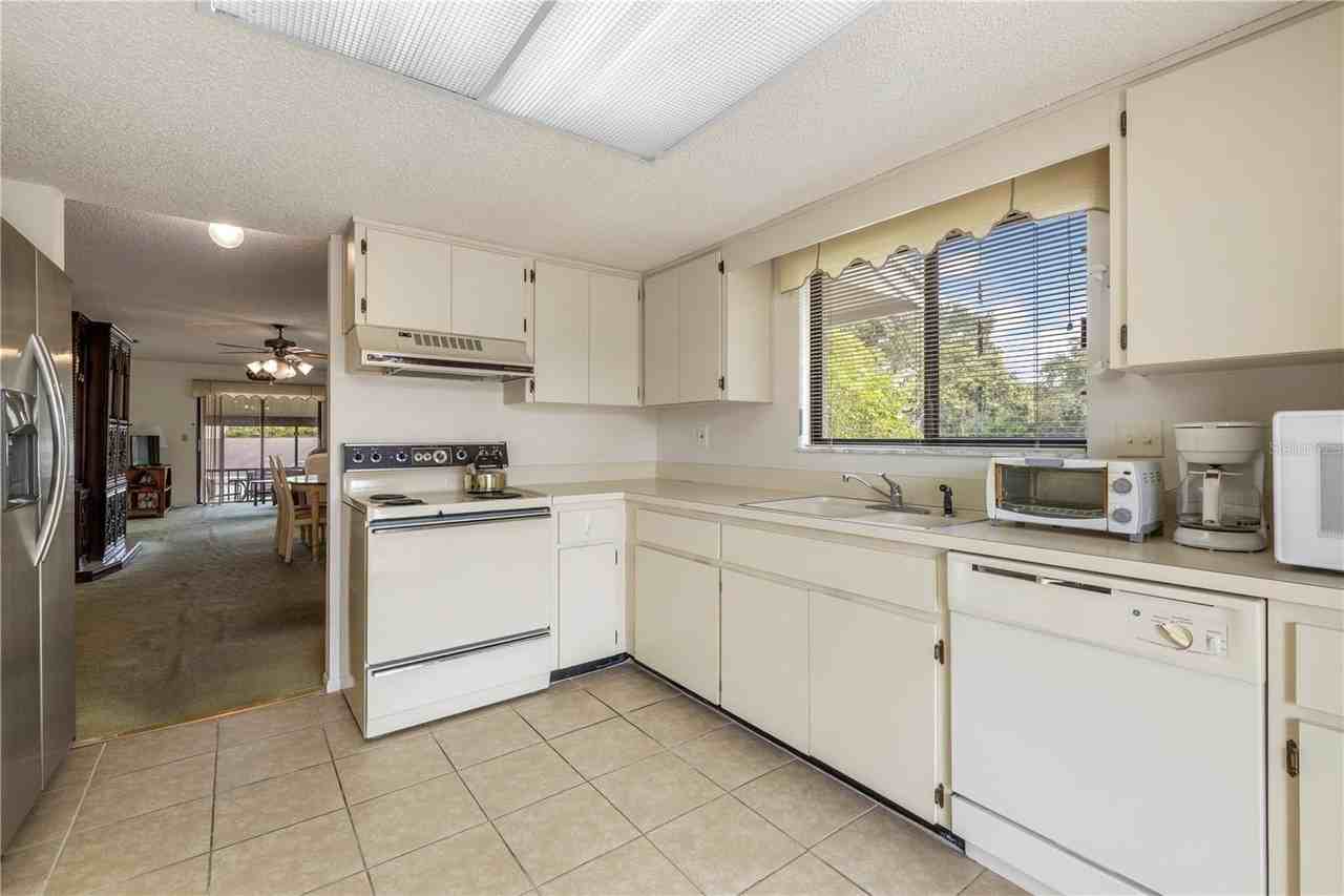 8023 Feather Ct #D - Photo 4 of 40