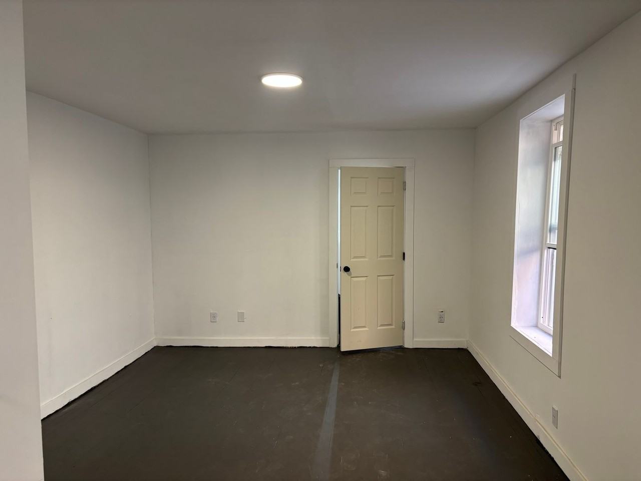 51 Main St - Photo 6 of 9