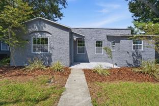 1201 S Lincoln Ave - Photo 1 of 1