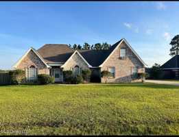 featured image of 2917 Village Cir