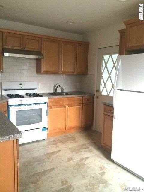 22 Gordon Ave - Photo 2 of 6