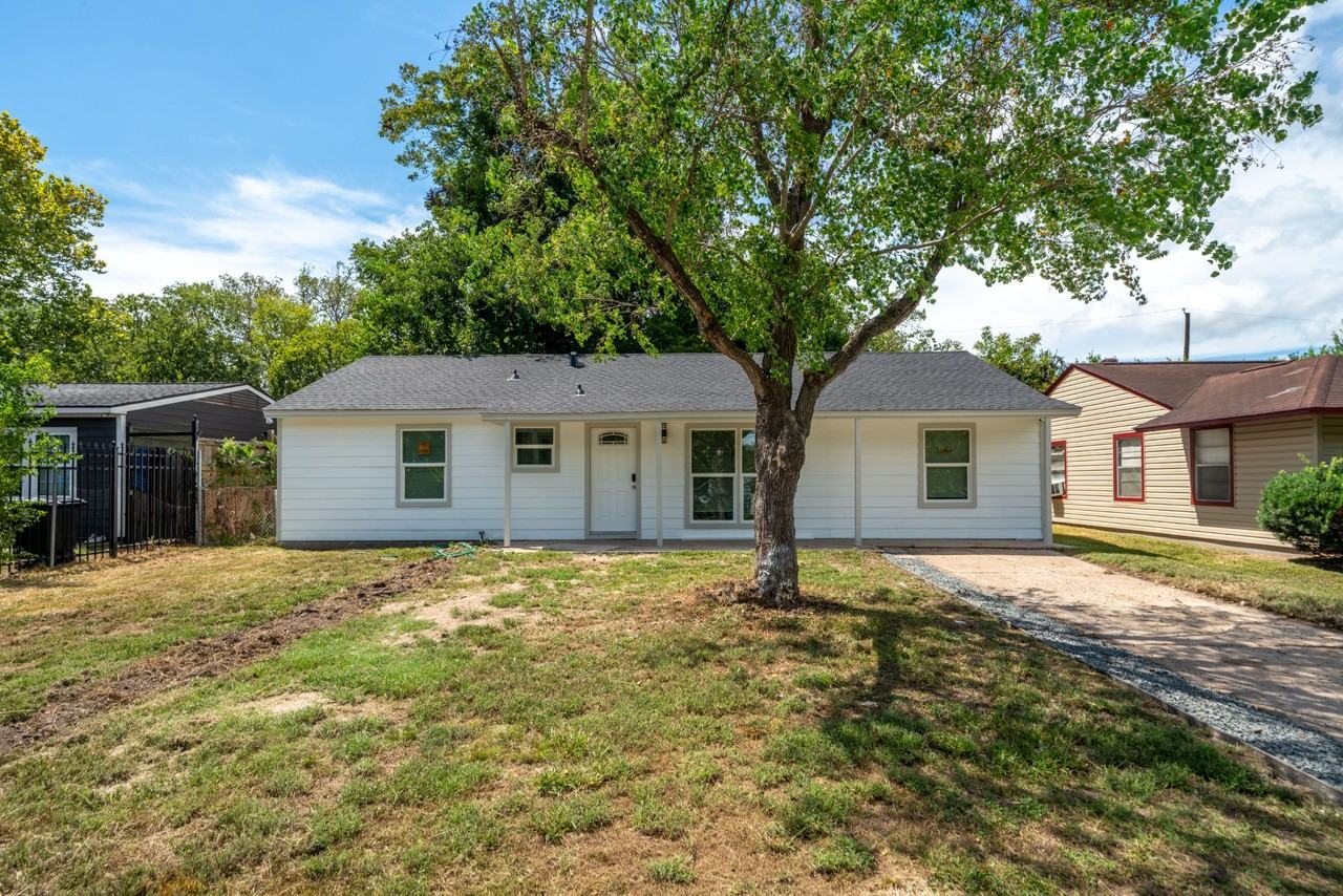 Rockford Dr - Photo 2 of 15
