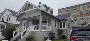 featured image of 218 W Chester St