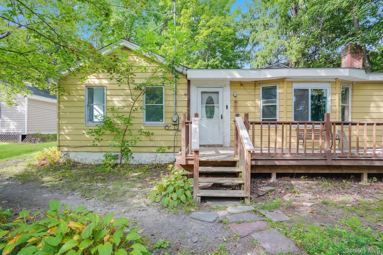 220 South St - Photo 3 of 24
