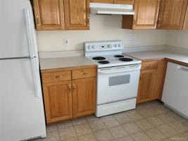 featured image of 30 Woodside Ave #30