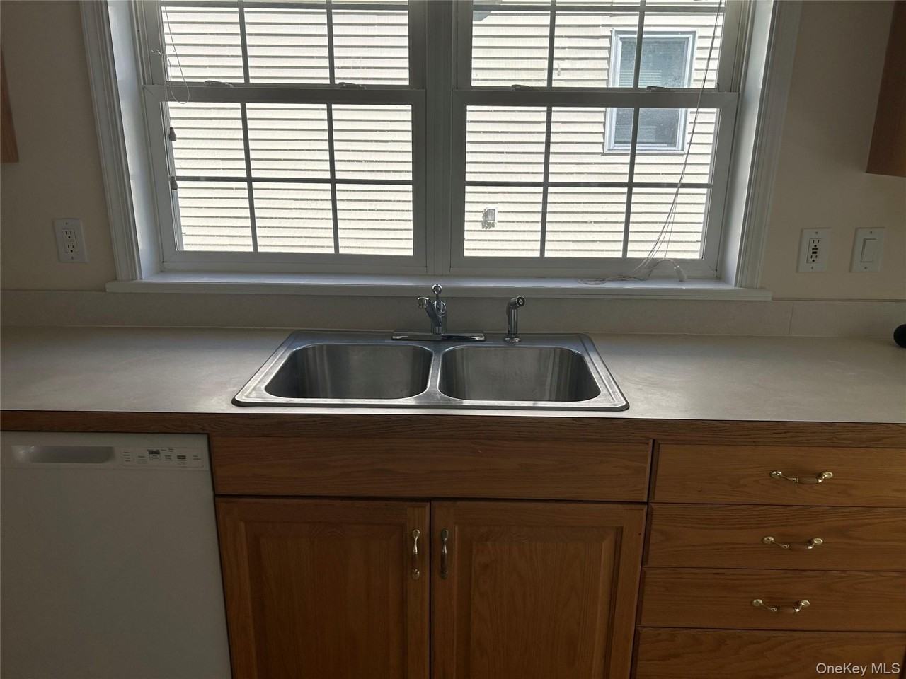 30 Woodside Ave #30 - Photo 6 of 15